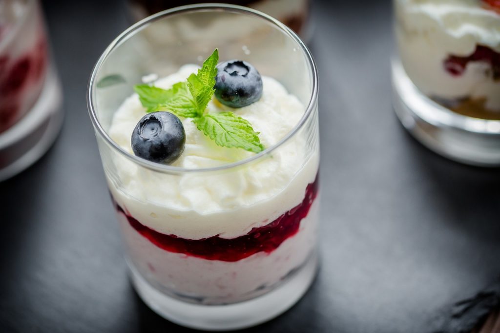glass, dessert, blueberries-2696759.jpg